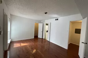 9811 Walnut St, Dallas, TX 75243 - Photo 6