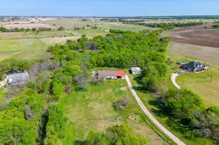 201 Curry Rd, Waxahachie, TX 75167 - Photo 1