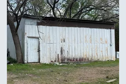 950 W Bonham Avenue, Cooper, TX 75432 - Photo 24