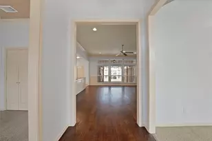 2930 Woodland Hills Dr, Grapevine, TX 76051 - Photo 12