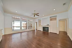 2930 Woodland Hills Dr, Grapevine, TX 76051 - Photo 4