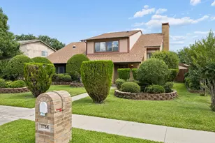 1734 Hartford Dr, Carrollton, TX 75007 - Photo 2