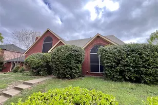 231 N Waterford Oaks Dr, Cedar Hill, TX 75104 - Photo 4