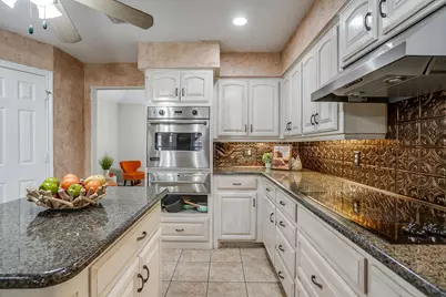 128 Oakwood Court, Lakeside, TX 76135 - Photo 12