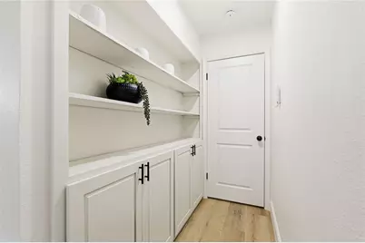 2838 Summerdale Drive, Hurst, TX 76054 - Photo 18