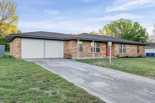 605 Catalina Dr, Waco, TX 76712 - Photo 2