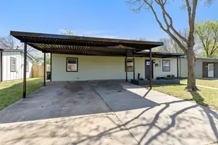 912 Wilkinson Dr, Mesquite, TX 75149 - Photo 1