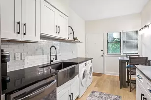 10747 Park Village Pl, Dallas, TX 75230 - Photo 8