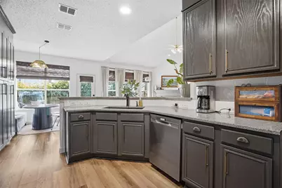 1012 Huntington Trail, Mansfield, TX 76063 - Photo 18