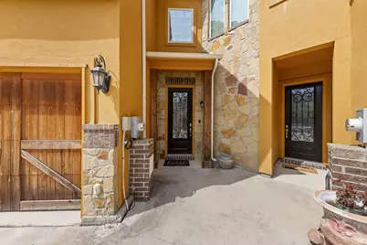 2660 Villa Di Lago #4, Grand Prairie, TX 75054 - Photo 2