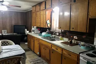 308 N San Marcos St, Whitney, TX 76692 - Photo 2