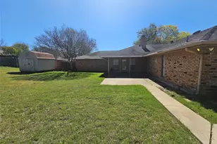 1340 Grand Teton Dr, DeSoto, TX 75115 - Photo 36