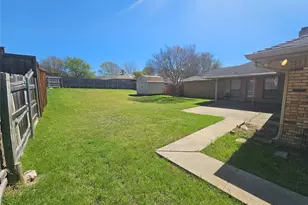 1340 Grand Teton Dr, DeSoto, TX 75115 - Photo 26