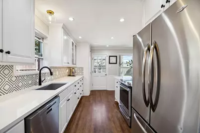 9646 Livenshire Drive, Dallas, TX 75238 - Photo 8