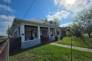 211 W Sabine St, Groesbeck, TX 76642 - Photo 32