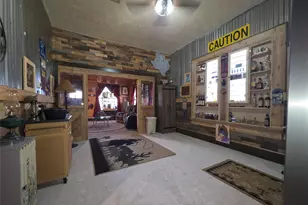 211 W Sabine St, Groesbeck, TX 76642 - Photo 6