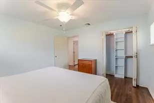 1910 Colony Dr, Irving, TX 75061 - Photo 20