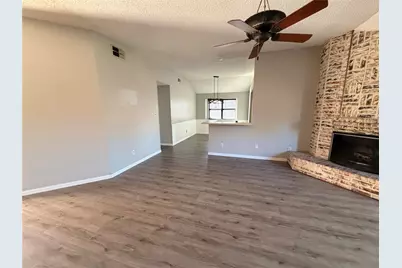 1565 N Valley Parkway, Lewisville, TX 75077 - Photo 4