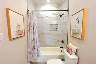 2415 Beverly Dr, Granbury, TX 76048 - Photo 20