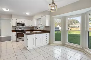 6925 Red Fox Trail, Fort Worth, TX 76137 - Photo 8