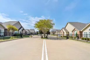 2601 Marsh Ln, Plano, TX 75093 - Photo 4