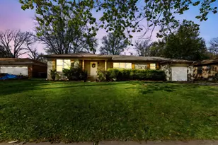 942 Longfellow St, Waco, TX 76710 - Photo 2