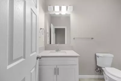 804 N Chandler Drive, Fort Worth, TX 76111 - Photo 18