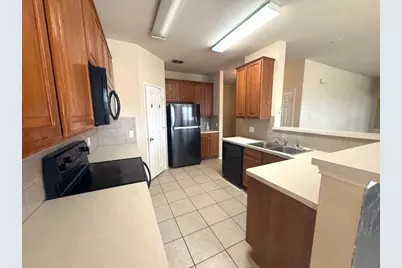 708 Hummingbird Trail, Crowley, TX 76036 - Photo 4