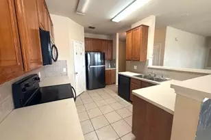 708 Hummingbird Trail, Crowley, TX 76036 - Photo 4