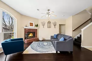 7307 Fossil Hill Dr, Arlington, TX 76002 - Photo 6