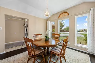 7307 Fossil Hill Dr, Arlington, TX 76002 - Photo 14