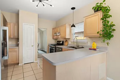 7307 Fossil Hill Drive, Arlington, TX 76002 - Photo 10