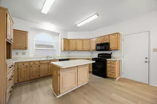 8305 Lake Bend Dr, Rowlett, TX 75088 - Photo 6