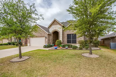 329 Madison Street, Burleson, TX 76028 - Photo 4