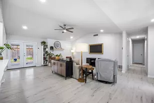 656 Red River Dr, Lewisville, TX 75077 - Photo 6