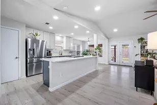 656 Red River Dr, Lewisville, TX 75077 - Photo 8