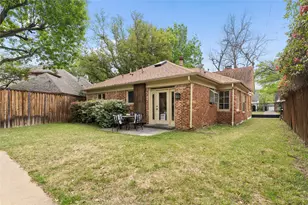 6417 Lakeshore Dr, Dallas, TX 75214 - Photo 22