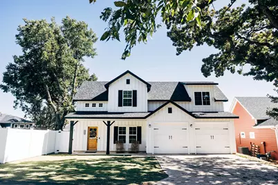 216 Wilson Street, Lake Dallas, TX 75065 - Photo 1