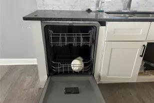 1306 Elby St, Irving, TX 75061 - Photo 30