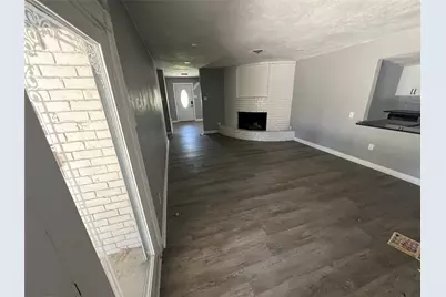 1306 Elby Street, Irving, TX 75061 - Photo 4