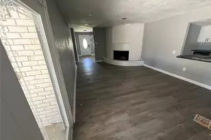 1306 Elby St, Irving, TX 75061 - Photo 4