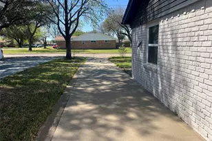 1306 Elby St, Irving, TX 75061 - Photo 26