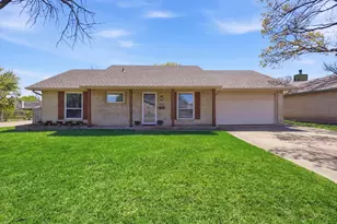 402 Birchwood Dr, Garland, TX 75043 - Photo 2