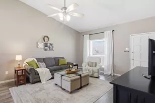 402 Birchwood Dr, Garland, TX 75043 - Photo 8