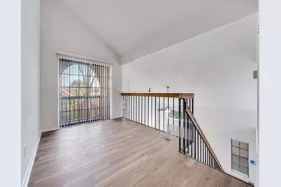 8901 Casa Drive, Irving, TX 75063 - Photo 18