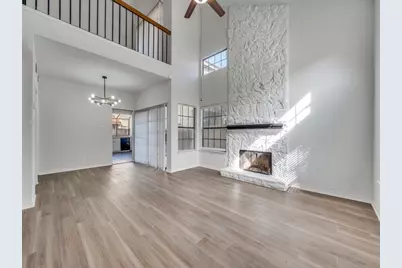 8901 Casa Drive, Irving, TX 75063 - Photo 6