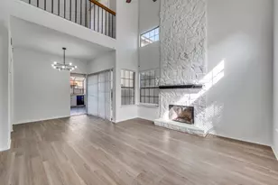 8901 Casa Dr, Irving, TX 75063 - Photo 6