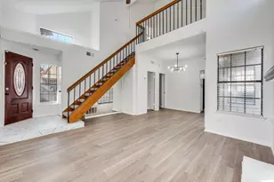 8901 Casa Dr, Irving, TX 75063 - Photo 4