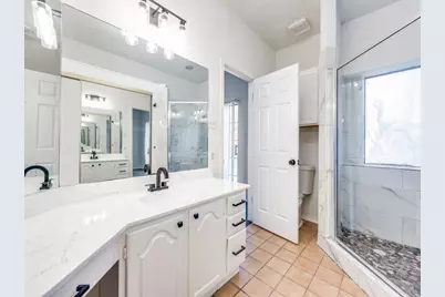 8901 Casa Drive, Irving, TX 75063 - Photo 16