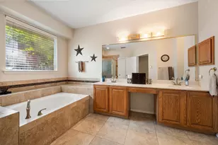 6111 Sandstone Dr, Arlington, TX 76001 - Photo 16